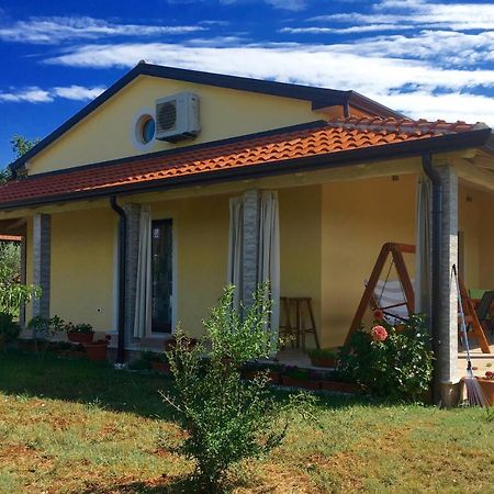 Holiday House Emc أوماغ المظهر الخارجي الصورة